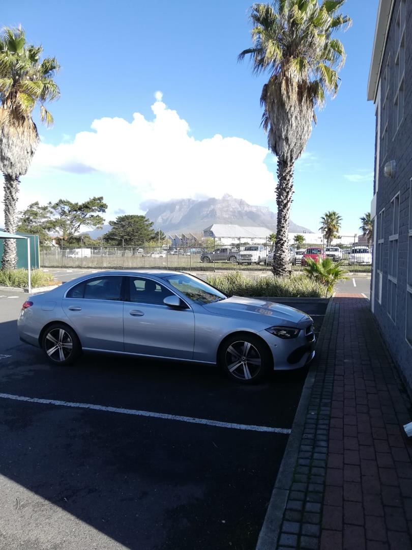 To Let Commercial Property for Rent in Pinelands Western Cape